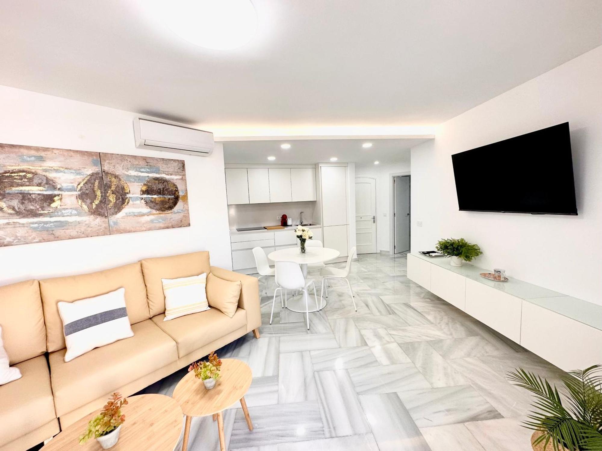 Apartamento, Paradise Sun Beach In Marina بينالماذينا المظهر الخارجي الصورة