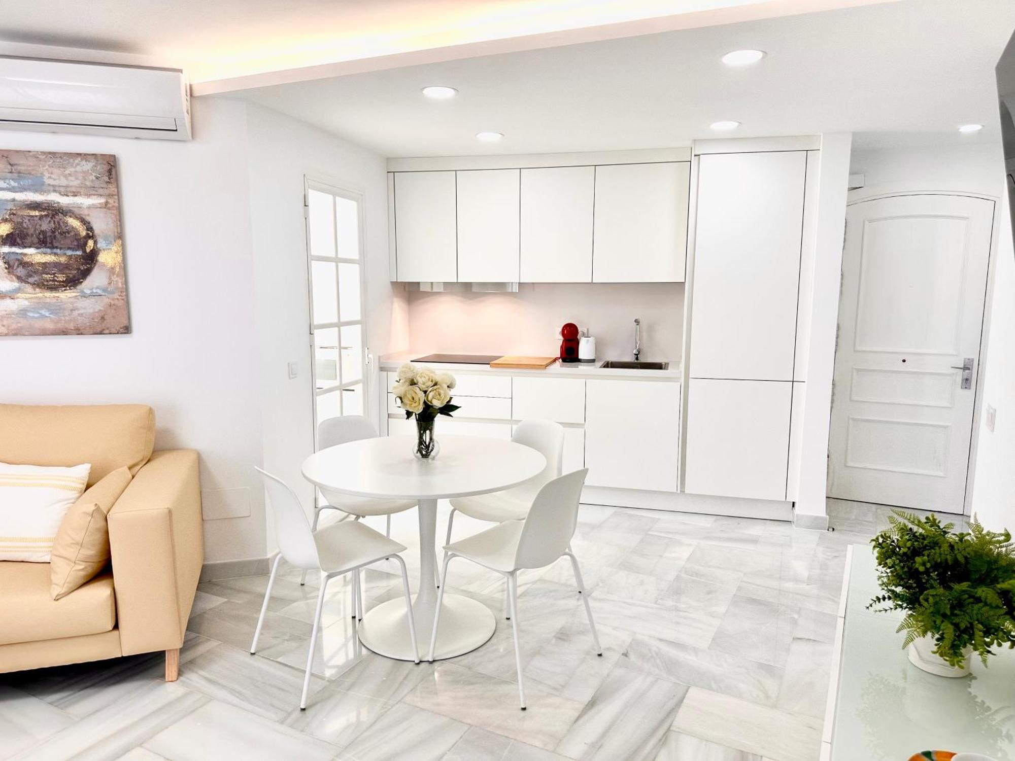 Apartamento, Paradise Sun Beach In Marina بينالماذينا المظهر الخارجي الصورة